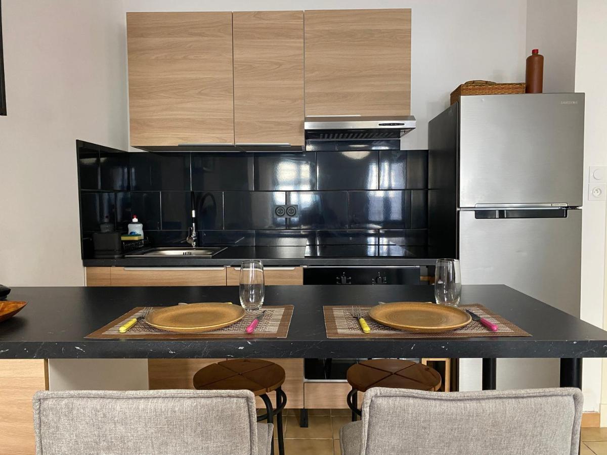 Confortable T2 Avec Jardin Amenage Lezignan-Corbieres Bagian luar foto